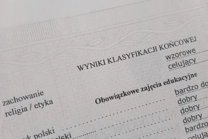 Jak skutecznie napisać podanie o nauczanie indywidualne - krok po kroku do realizacji marzeń