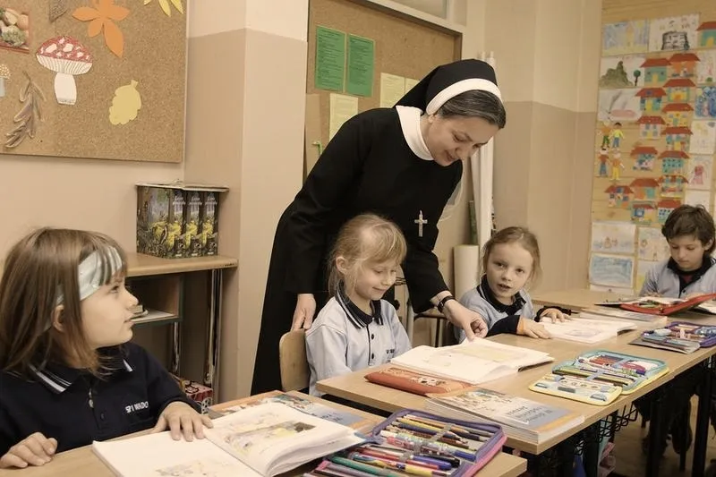 Nauczyciel religii jako wychowawca klasy – prawo, kwalifikacje i wyzwania w praktyce