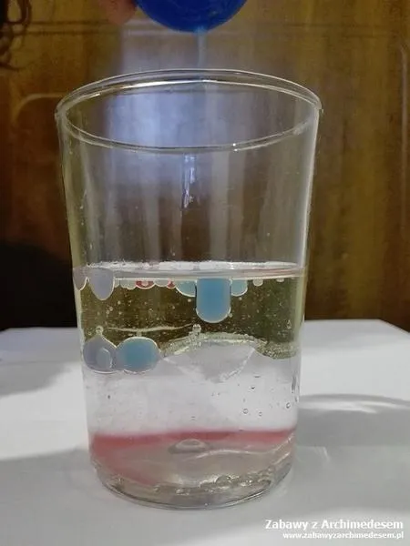 Eksperymenty z lodem dla dzieci