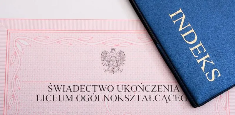Porównanie słuchacza i studenta