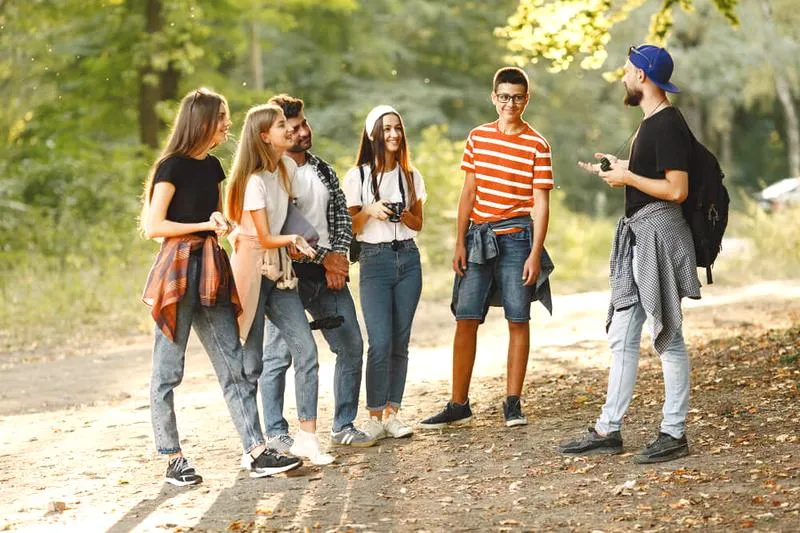 Zarobki wychowawcy kolonijnego